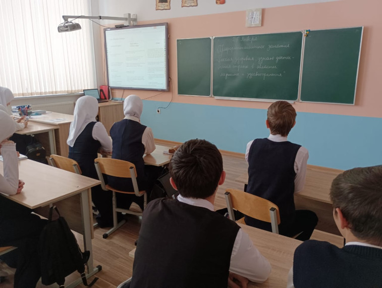 Профориентационные занятия «Россия здоровая: узнаю о профессиях и достижениях страны в области медицины и здравоохранения».